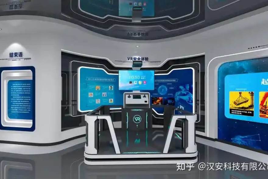 火博体育 从替补席到控球视野：一位战术分析师的赛前人物笔记